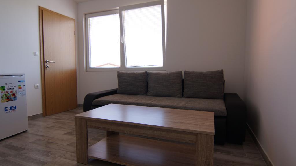 Apartments Domani ヴィル エクステリア 写真